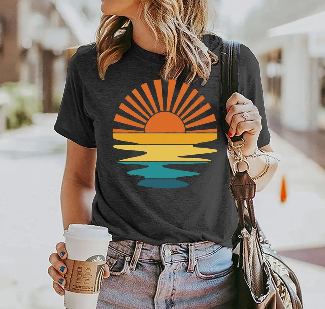FCHICH Retro Sunset Rays Wavy Shirt Women Summer Beach Vacation T Shirt Casual Short Sleeve Tops Vintage Sunset Graphic Tee