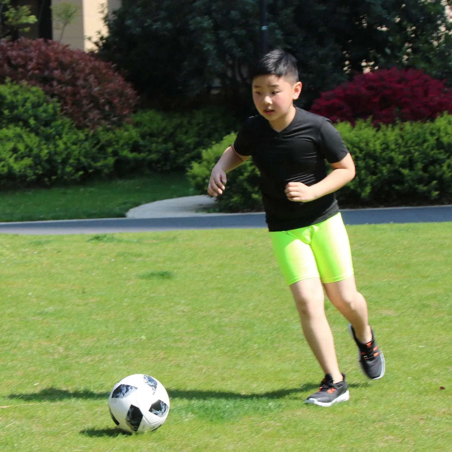 LANBAOSI Kids Boy's Compression Shirts Child's Quick Dry Sports Undershirts Short Sleeve Baselayer Tee Tops