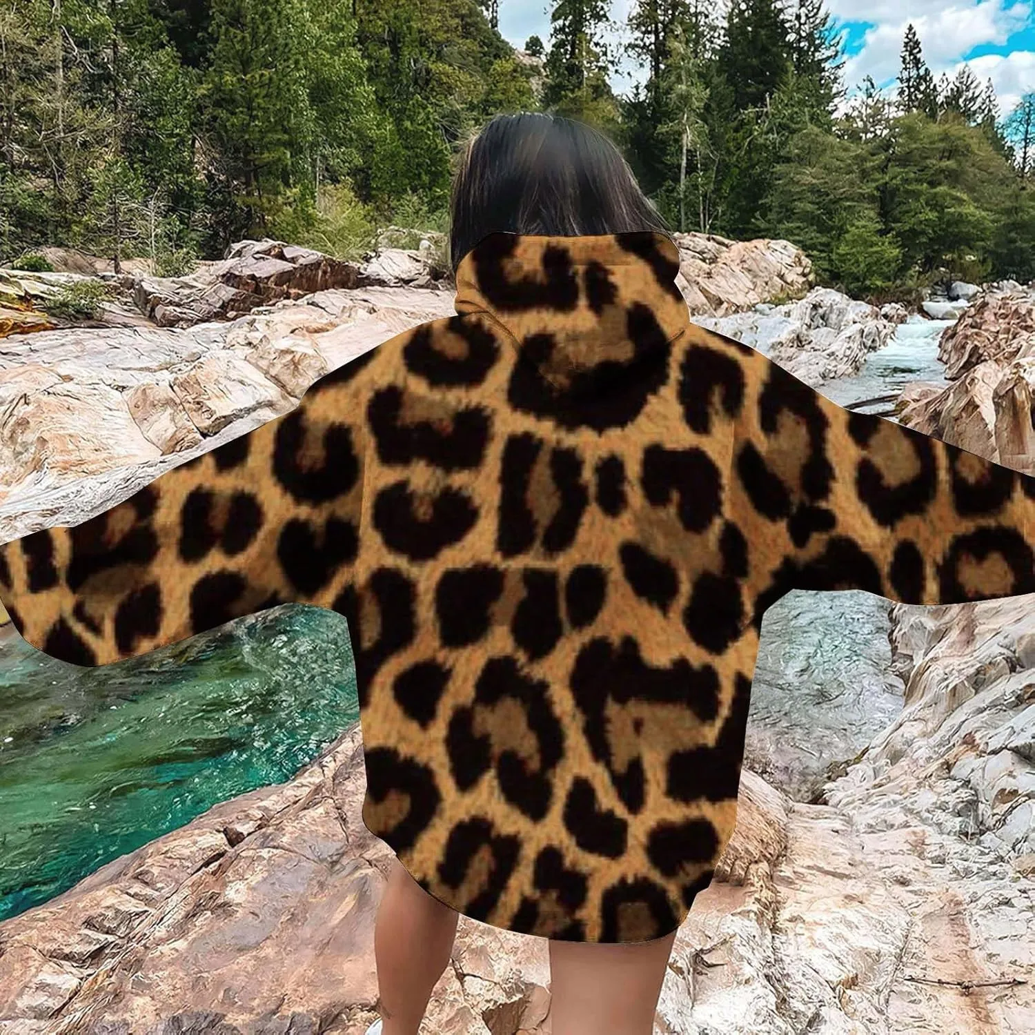 Leopard Sweatshirt for Women Fall Fashion 2024 Oversized Leopard Print Top Oversized Long Sleeve Crew