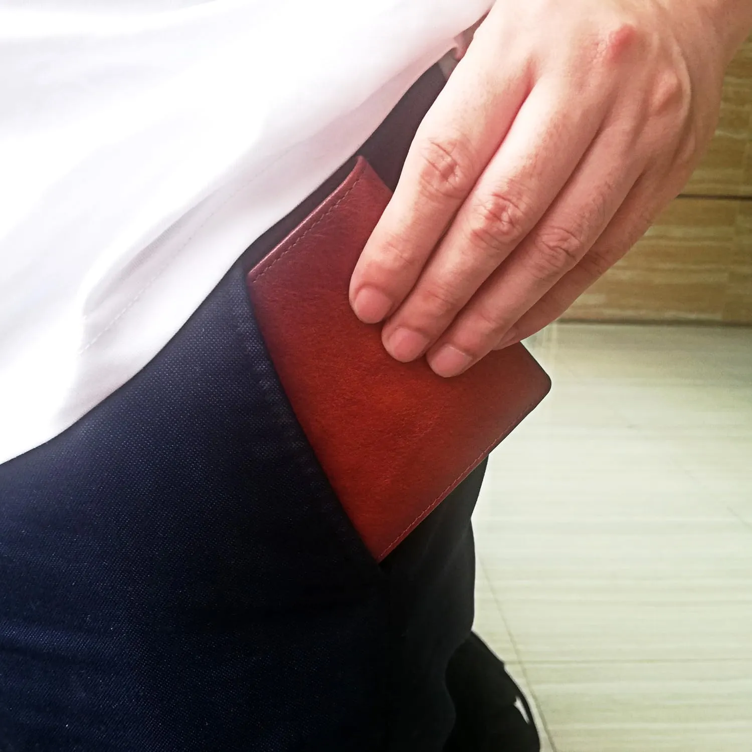 Mens Wallet Genuine Leather RFID Blocking Purse Slim Minimalist Bifold Card Holder with ID Window
