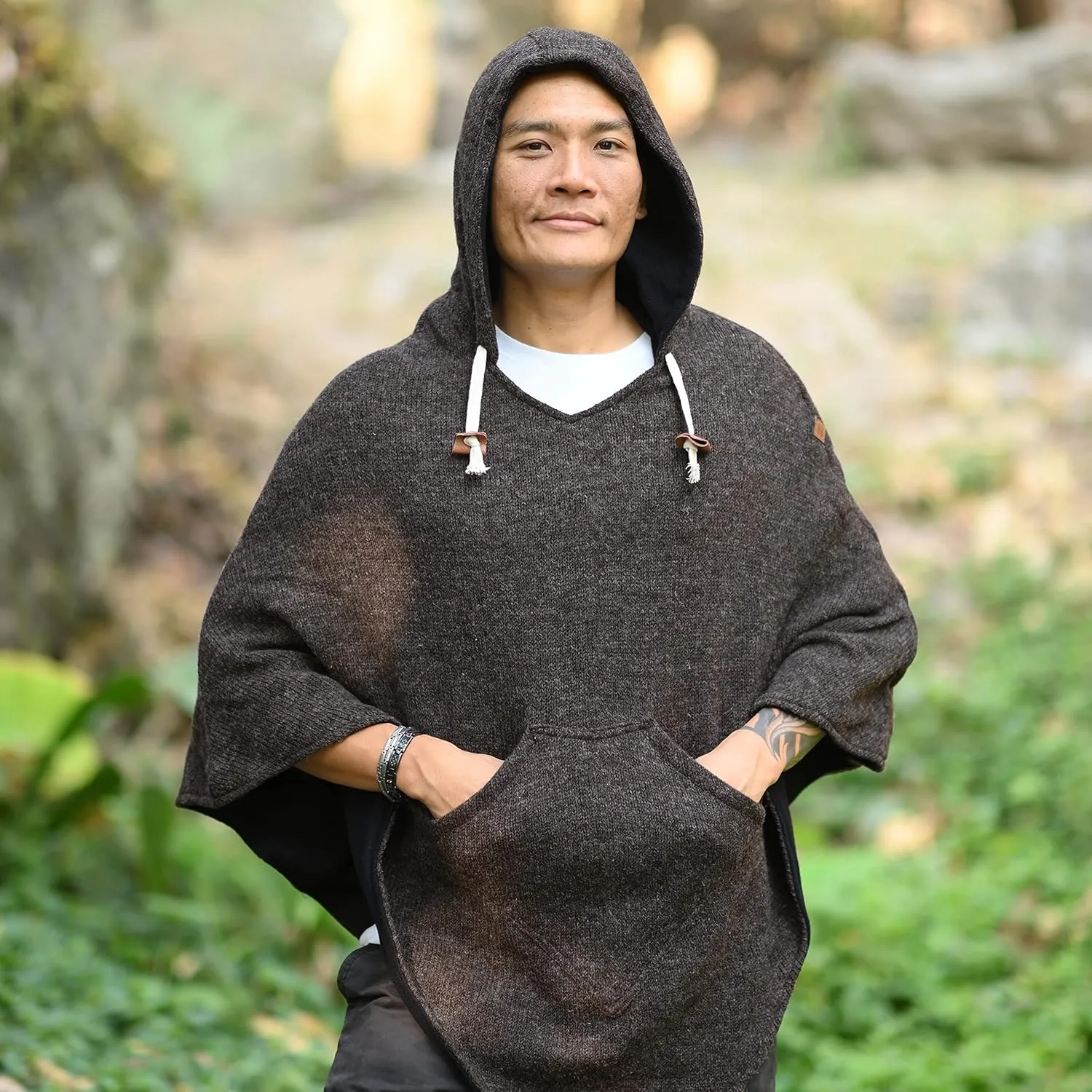 virblatt - Poncho Men & Women | Wool & Fleece | Unisex Hooded Winter Poncho