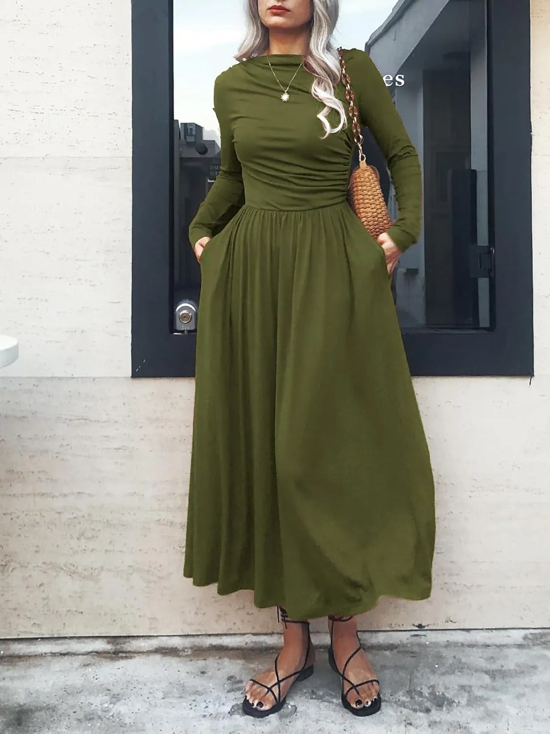 Women's Long Sleeve Maxi Dress 2024 Fall Crewneck Knit Plain Empire Waist Casual Slim Pleated Dresses with Pockets