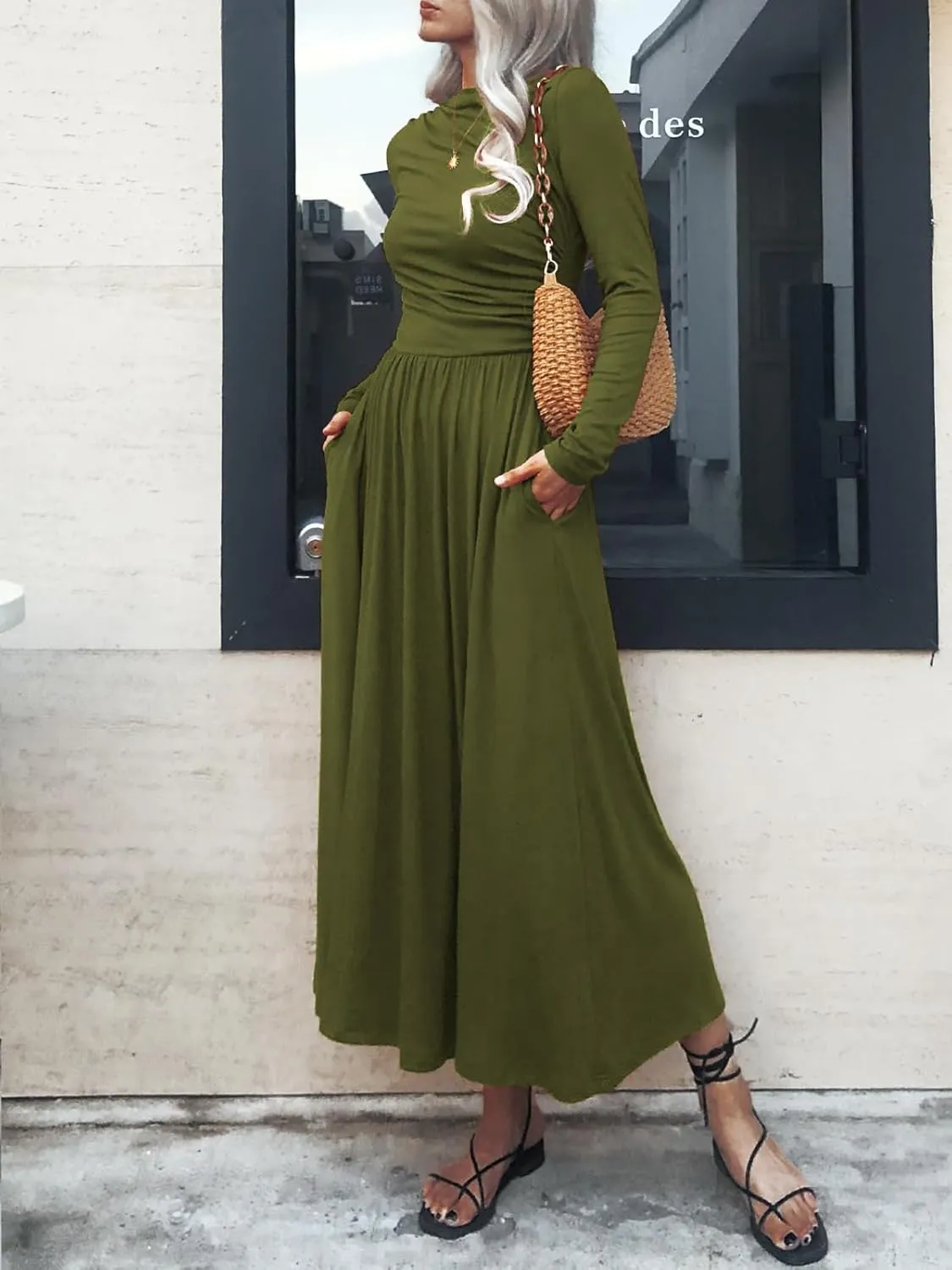 Women's Long Sleeve Maxi Dress 2024 Fall Crewneck Knit Plain Empire Waist Casual Slim Pleated Dresses with Pockets