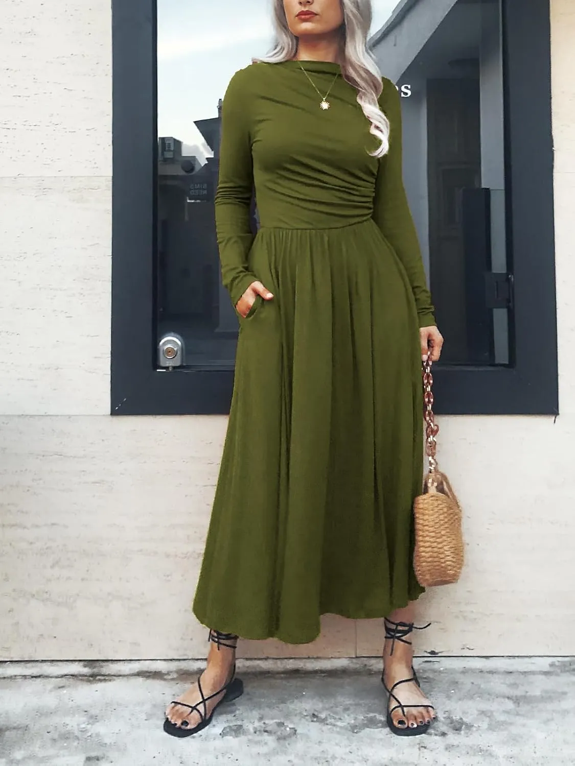 Women's Long Sleeve Maxi Dress 2024 Fall Crewneck Knit Plain Empire Waist Casual Slim Pleated Dresses with Pockets