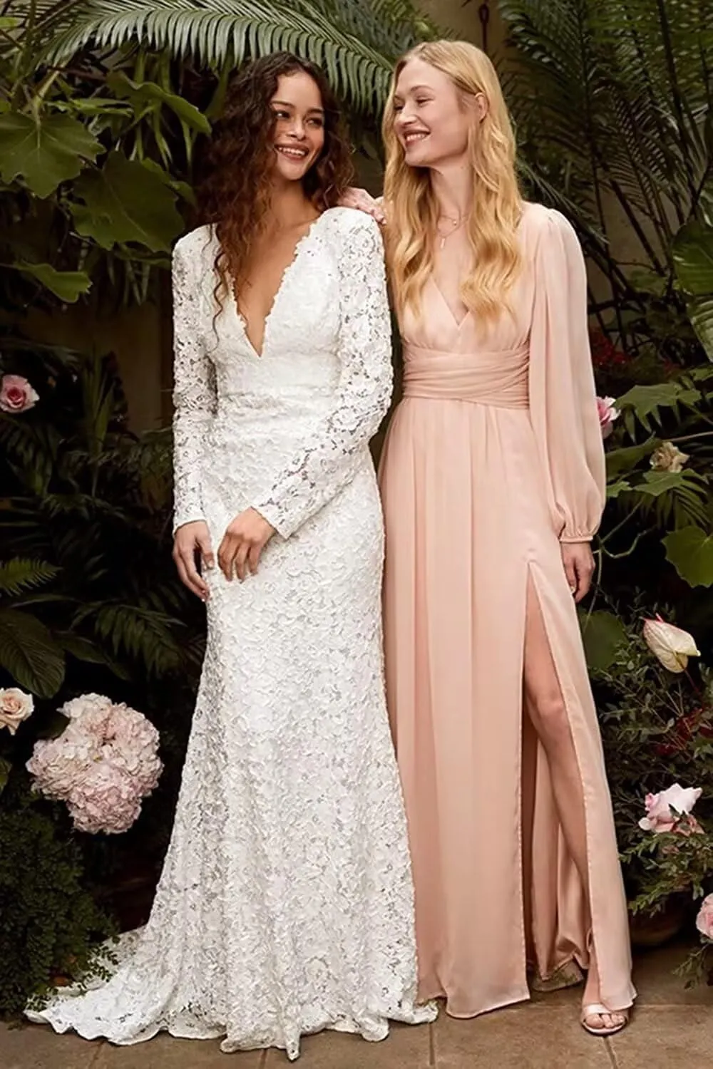 Xyiveaf Chiffon V-Neck Bridesmaid Dresses for Women Formal Evening Party Dresses with Slit Wedding Reception Gowns