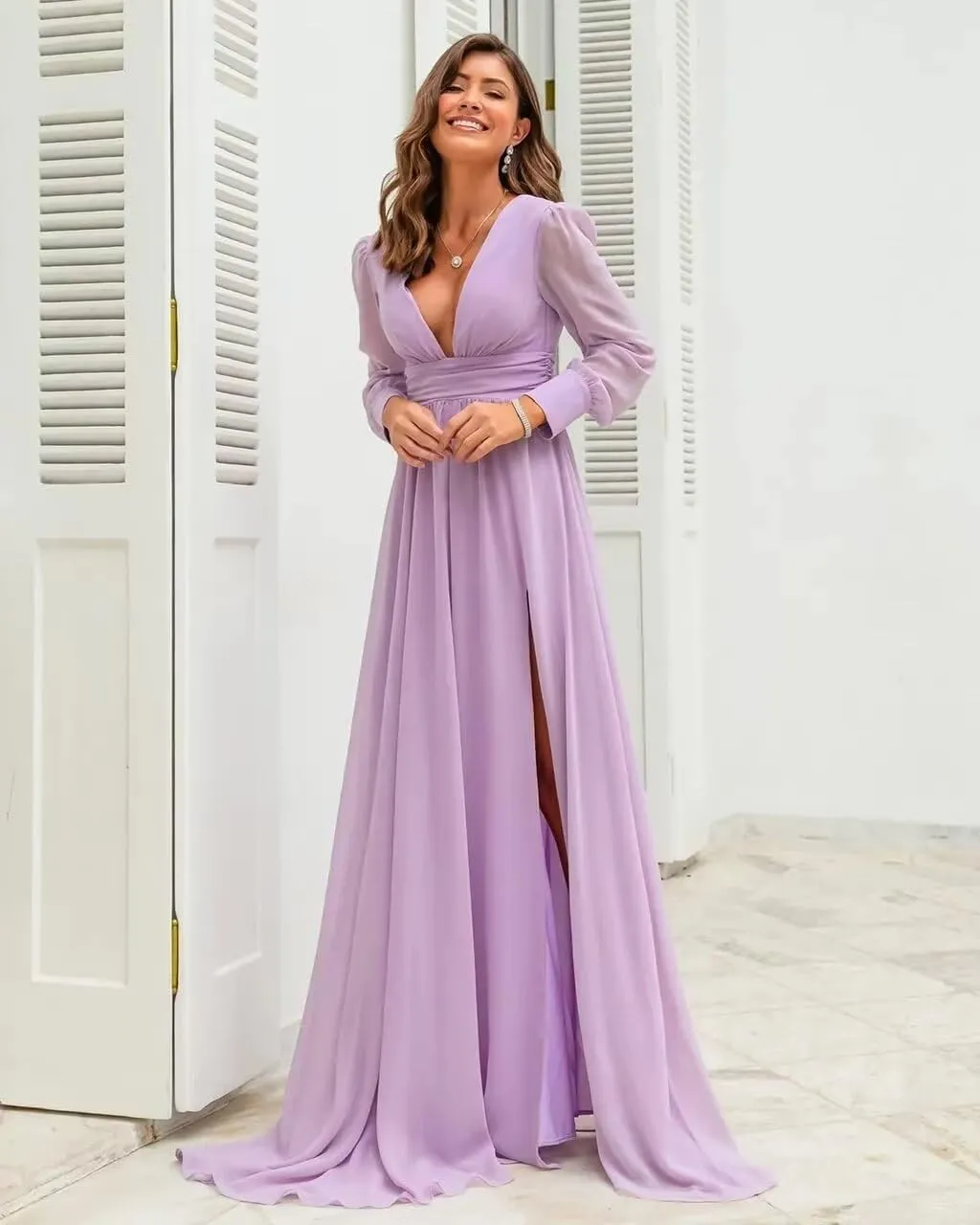 Xyiveaf Chiffon V-Neck Bridesmaid Dresses for Women Formal Evening Party Dresses with Slit Wedding Reception Gowns